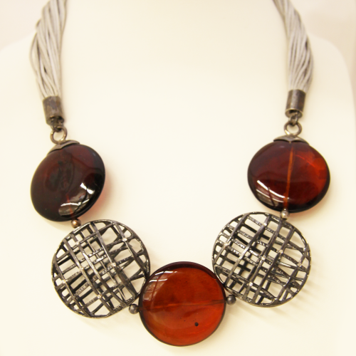 Naszyjnik z bursztynem