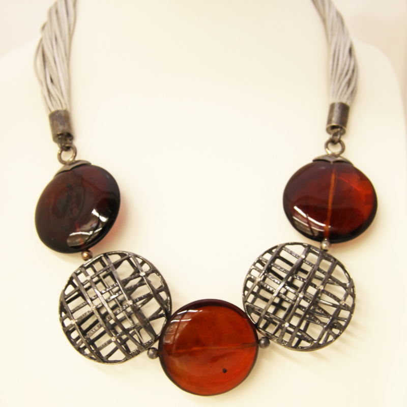 Naszyjnik z bursztynem