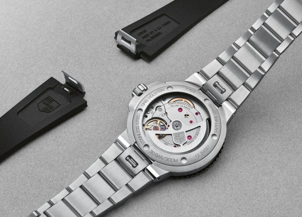 Oris-Aquis-Date-Calibre-400-01-400-7763-4135-07-4-24-74EB