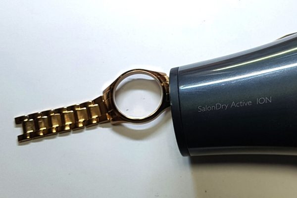 ogrzanie szkła zegarka