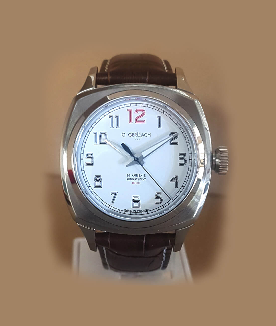 Generał Stanisław Maczek i 10 Brygada Kawalerii Pancernej – zegarek marki G.Gerlach. Model: srebrny-mat