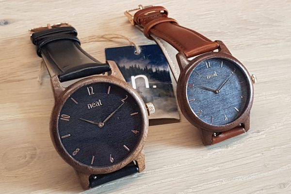 Neat – schludne i ekologiczne zegarki w kopertach z drewna