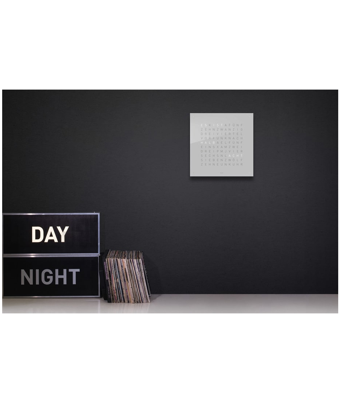 QLOCKTWO CLASSIC Stainless Steel 45X45 cm POLSKI JĘZYK - obrazek 5