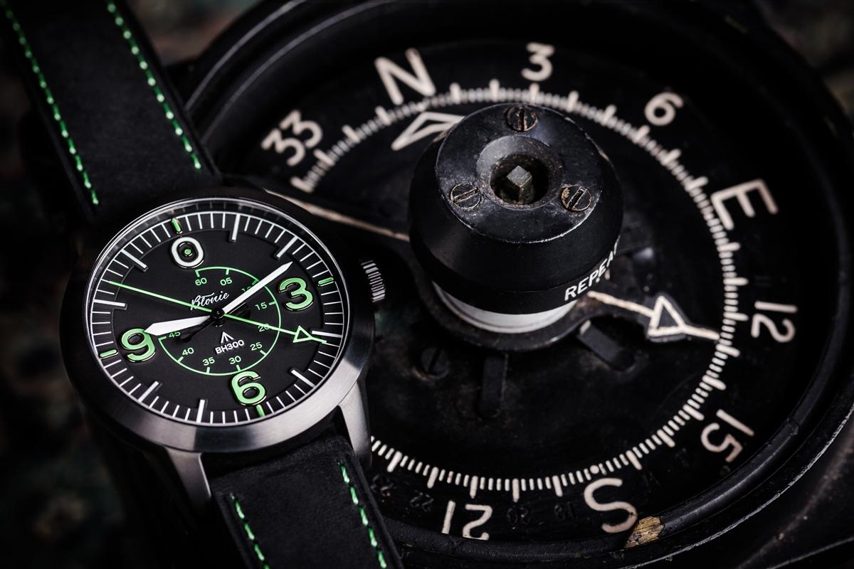 Błonie BH300 - zegarek dedykowany polskim lotnikom dywizjonu bombowego